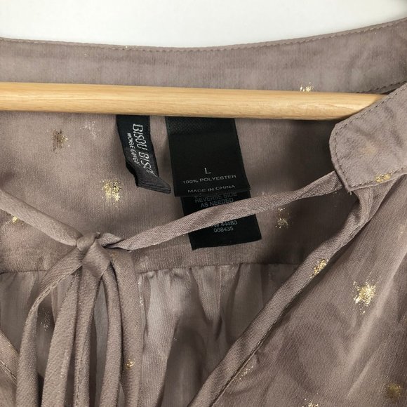 Bisou Bisou Sheer Top with Metallic Detail! - Picture 2 of 5